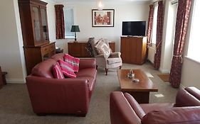 1 Derby Court Castletown