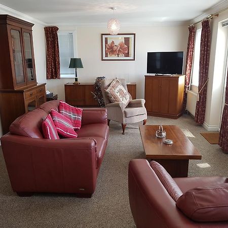 1 Derby Court Castletown Apartment Exterior photo